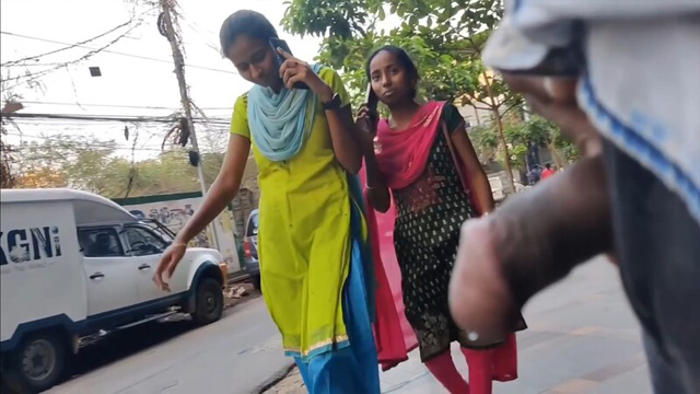Daring Guy Flashing Sex – In Girls While Asking Free Watch Part 2