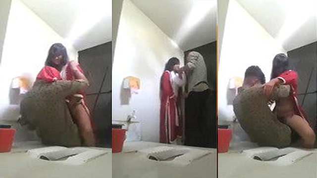 Desi Lover Roamnce And – Fucking With Bathroom Leaked Porn