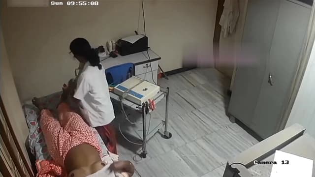Horny Desi Tamil Aunty Nurse Cream Leg CCTV MMS