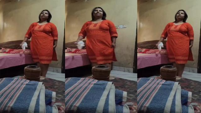Horny Tamil Tanker Aunty Big Ass Affair Leaked MMS